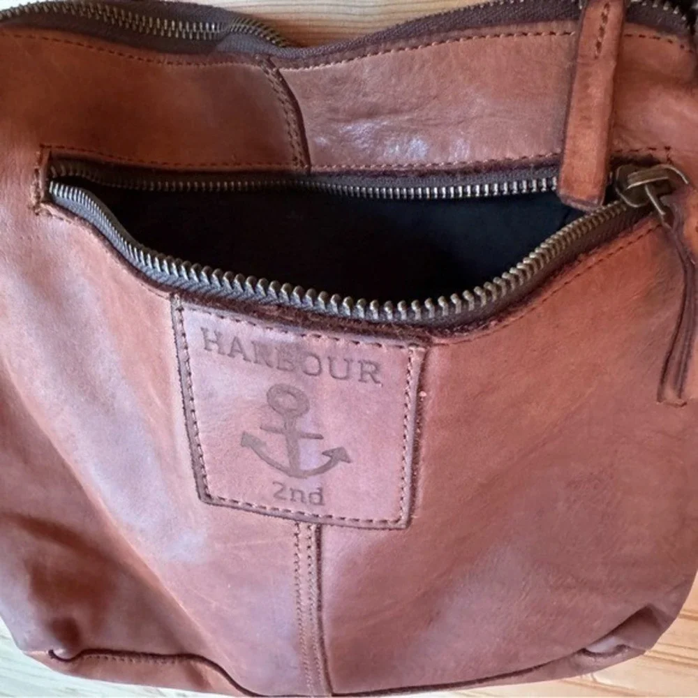 Harbour 2nd Messenger Bag Crossbody Distressed Cognac Leather Purse Straps